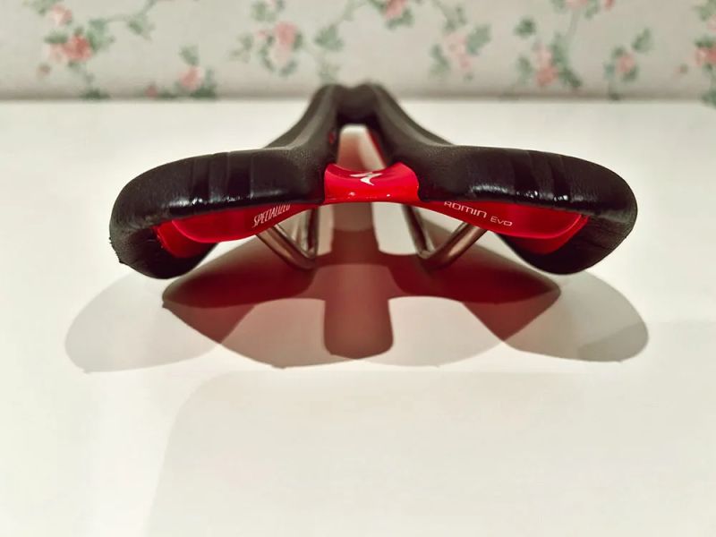 Sedlo 143mm Specialized Romin Evo Expert