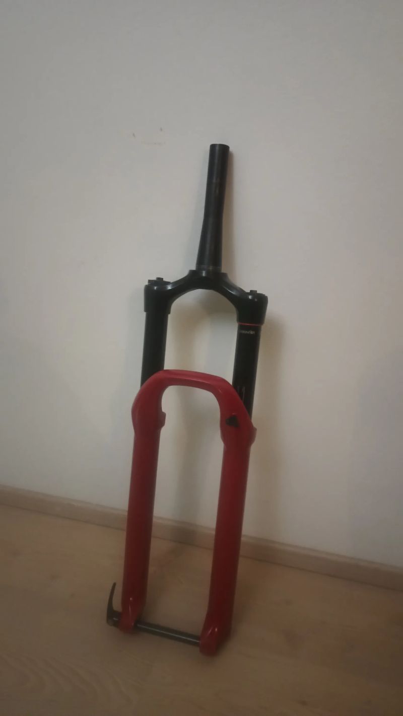 *Electric Red* Rock Shox Lyrik Ultimate 2.1 Rc2 150mm