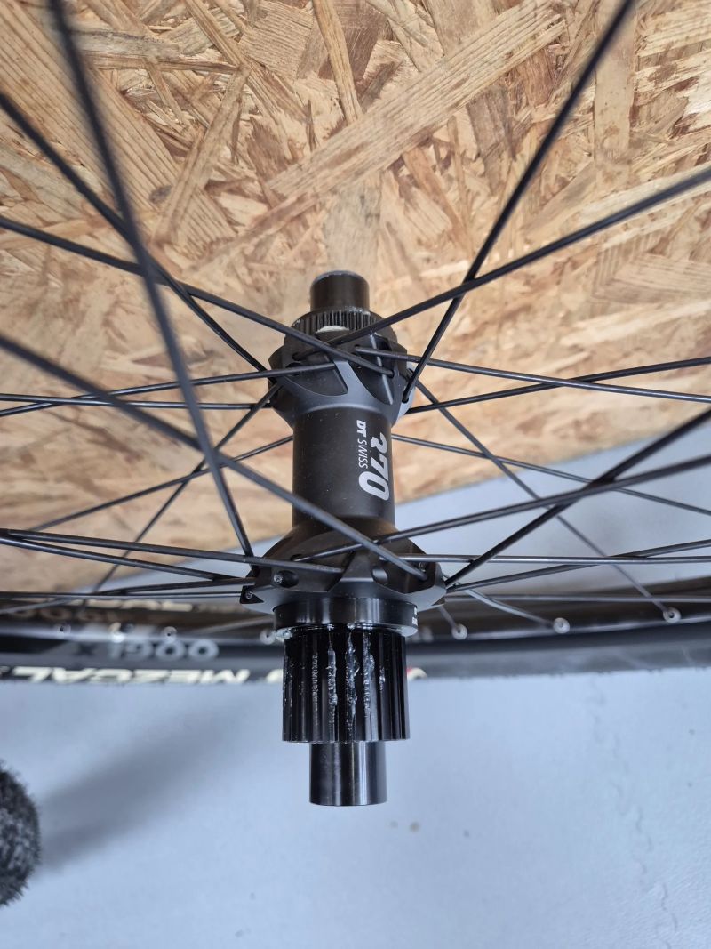 DT Swiss X 1900 SPLINE 25 mm CL Shim. Micropline 12SP Boost