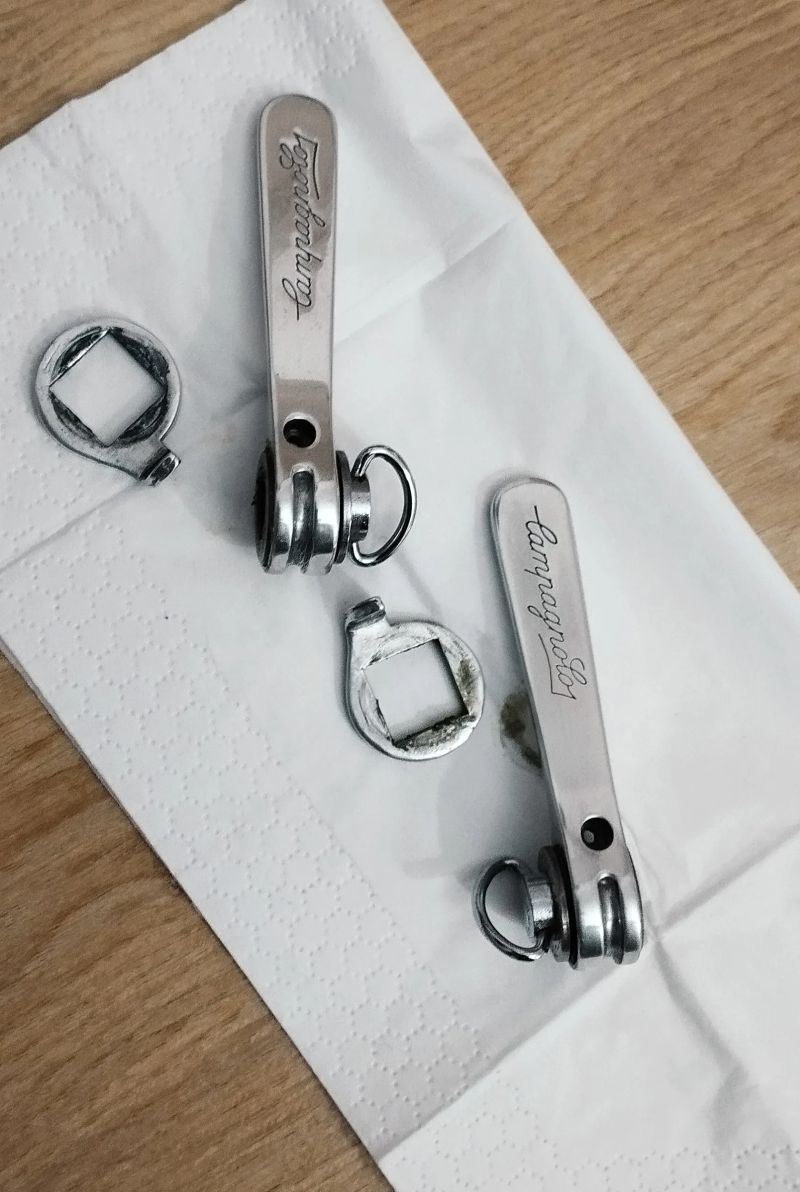 Prodám sadu dílú Campagnolo