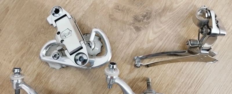 Prodám sadu dílú Campagnolo