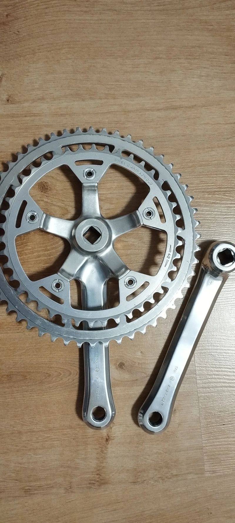 Prodám sadu dílú Campagnolo