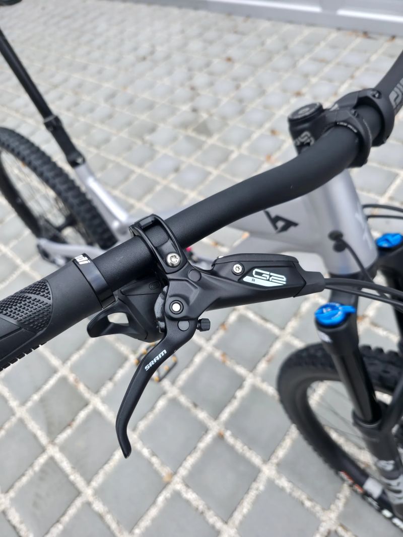 YT Jeffsy Core 2 2023 29″ velikost XL (L)