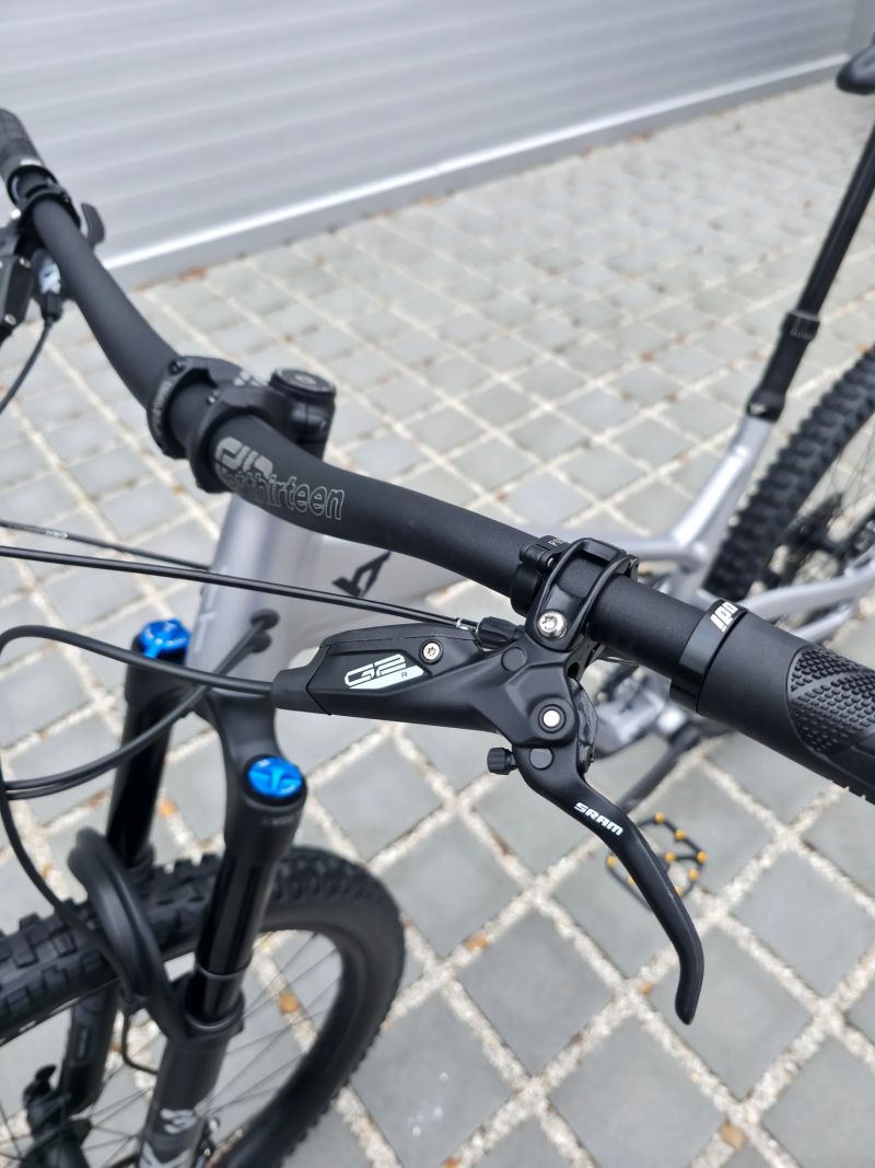 YT Jeffsy Core 2 2023 29″ velikost XL (L)