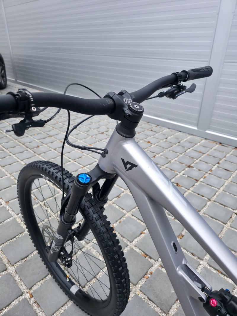 YT Jeffsy Core 2 2023 29″ velikost XL (L)