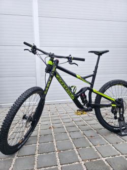 Cannondale Jekyll Carbon Team Lefty 27,5″ velikost L