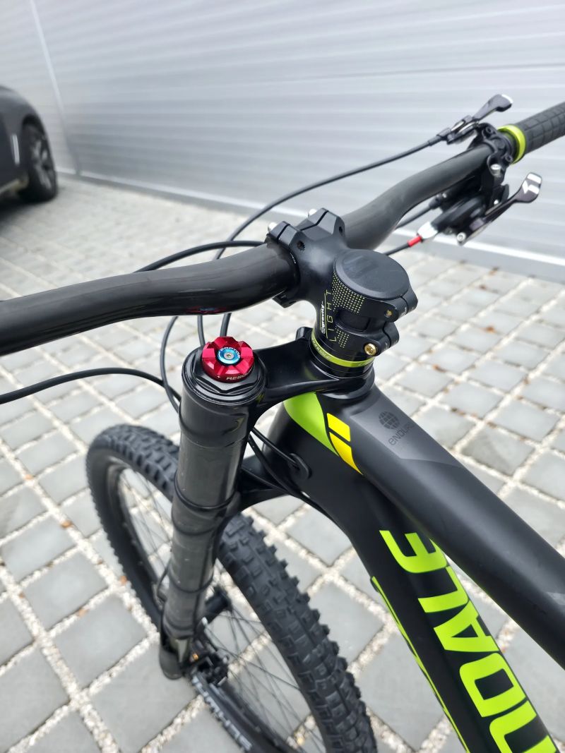 Cannondale Jekyll Carbon Team Lefty 27,5″ velikost L