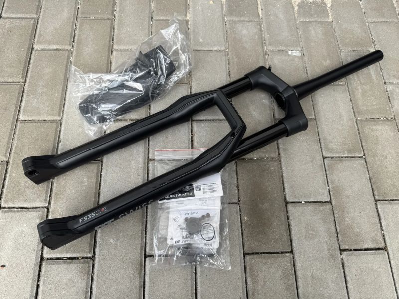 Vidlice DT Swiss F535 One 29" 150mm - Nova