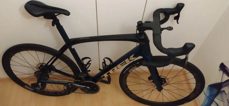 Trek Domane SL7 e-tap