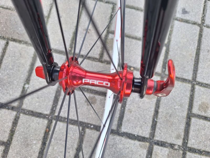 Dětské silniční kolo velikosti 20"