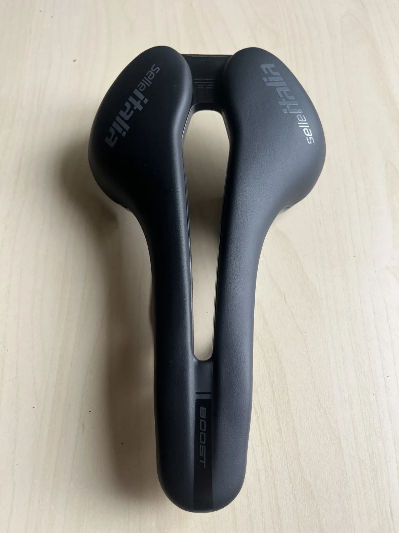 Selle Italia Flite Boost Kit Carbonio 145mm celokarbonové sedlo