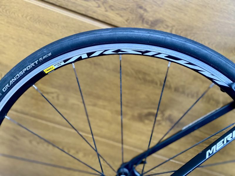 🔥🔥🔥 Merida Scultra 5000 vel. L, Shimano 105 10s, doprava ZDARMA + roční záruka na rám 🤝🤝🤝
