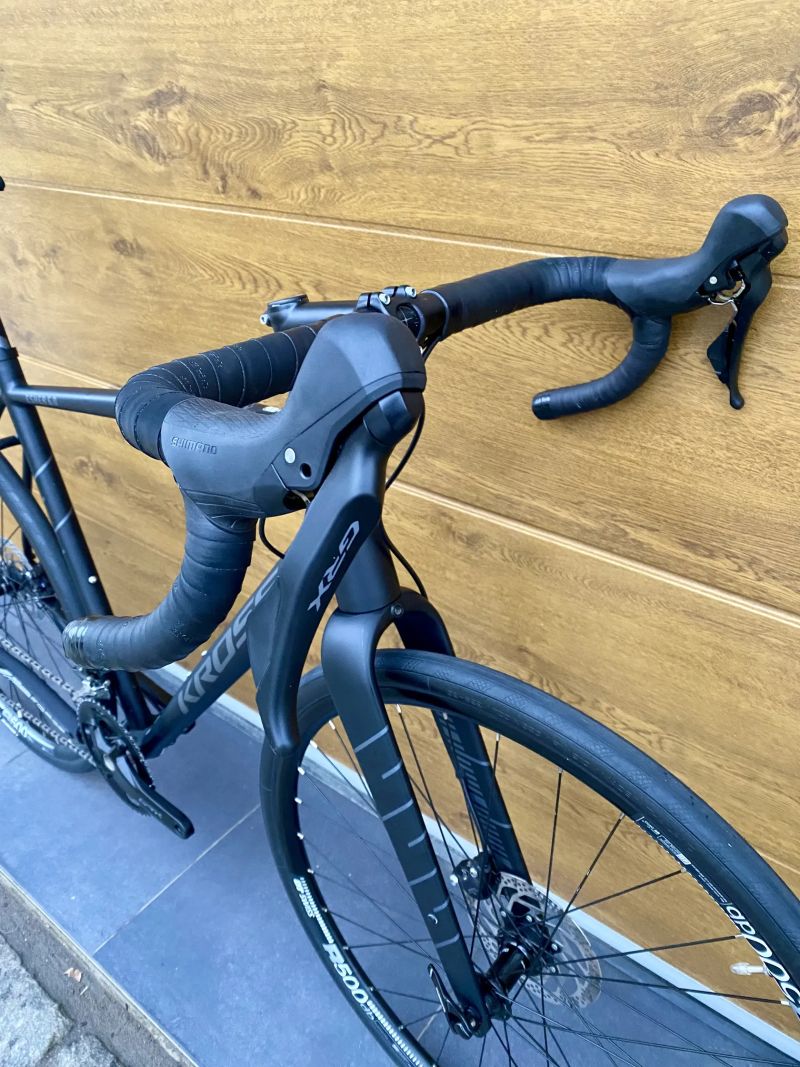 🔥🔥🔥 Kross Esker 6.0 vel. XL, Shimano GRX (2x11), doprava ZDARMA + roční záruka na rám 🤝🤝🤝