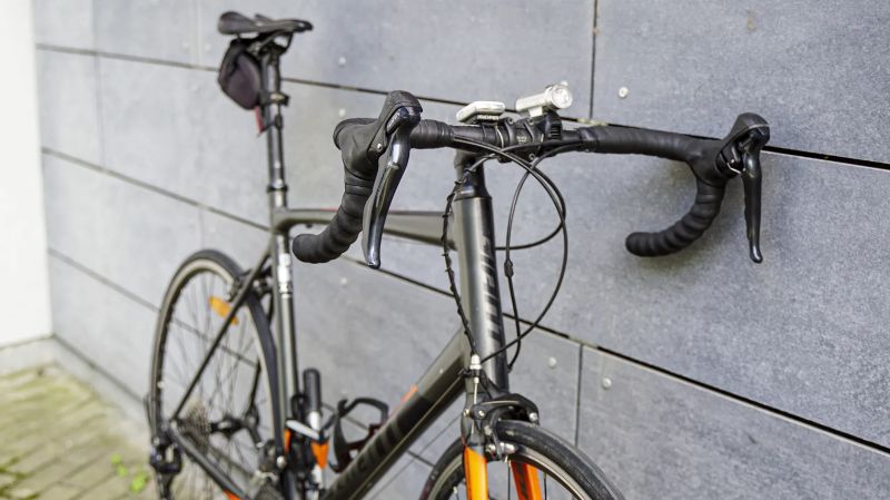 Giant Contend XL/ Shimano Sora