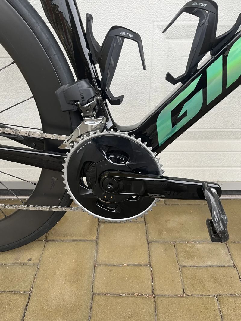 Giant Propel SRAM Rival AXS s wattmetrem