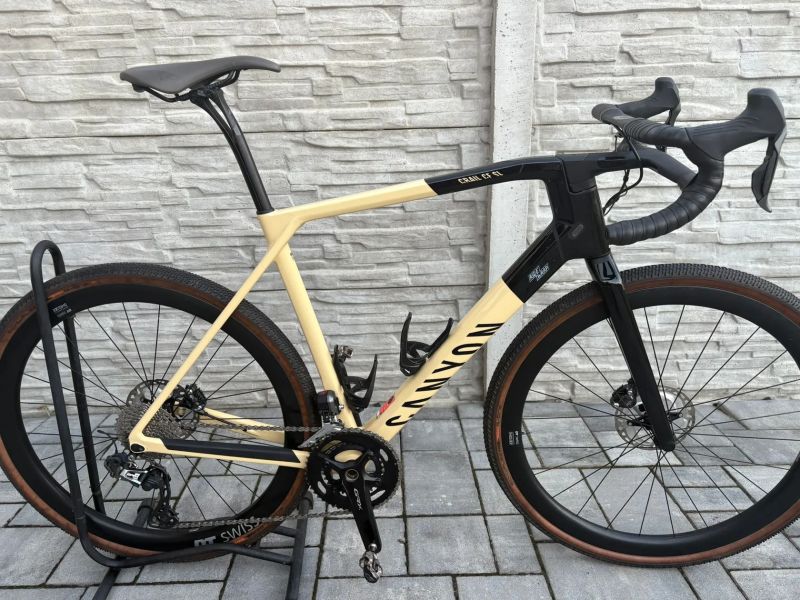Canyon Grail cf sl 8 Di2 - karbonová kola DT Swiss 