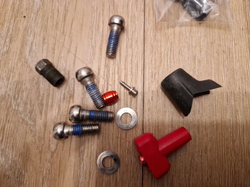 Sram G2 RSC, 2x kotouč + desky a hadice navíc