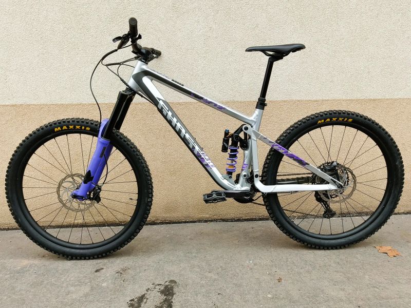 Ghost RIOT EN FULL PARTY 2023 29" vel. L, zdvihy 170/160 mm, Formula Selva, Shimano XT