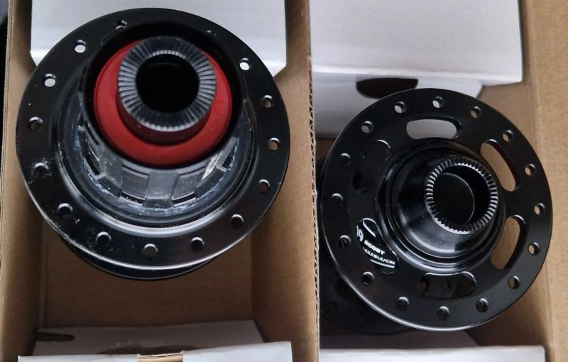 Nové náboje ARC (čínské) - boost šířka, pro pevné osy, ořech Shimano/Sram