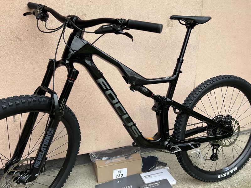 Nový Focus Jam 8.8 29" Carbon