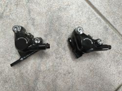Brzdové třmeny Shimano 105
