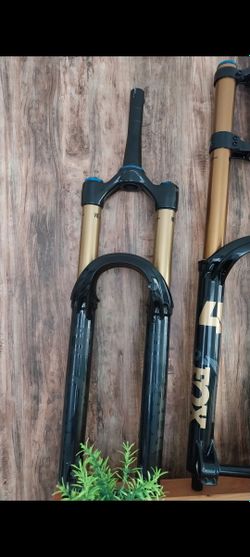 Znížená cena do vianoc: FOX 38 170mm