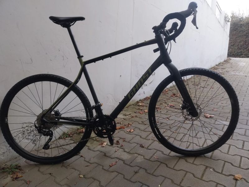 Ghost Asket Essential AL Black/Green