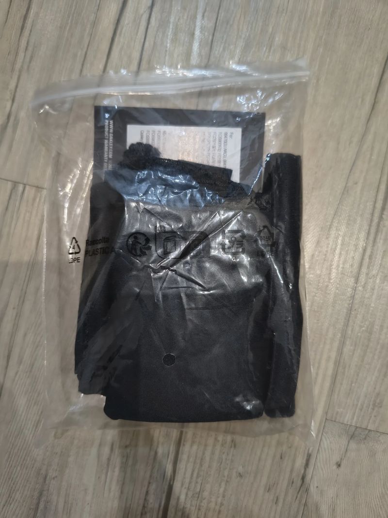 Helma Oakley aro3 mips 