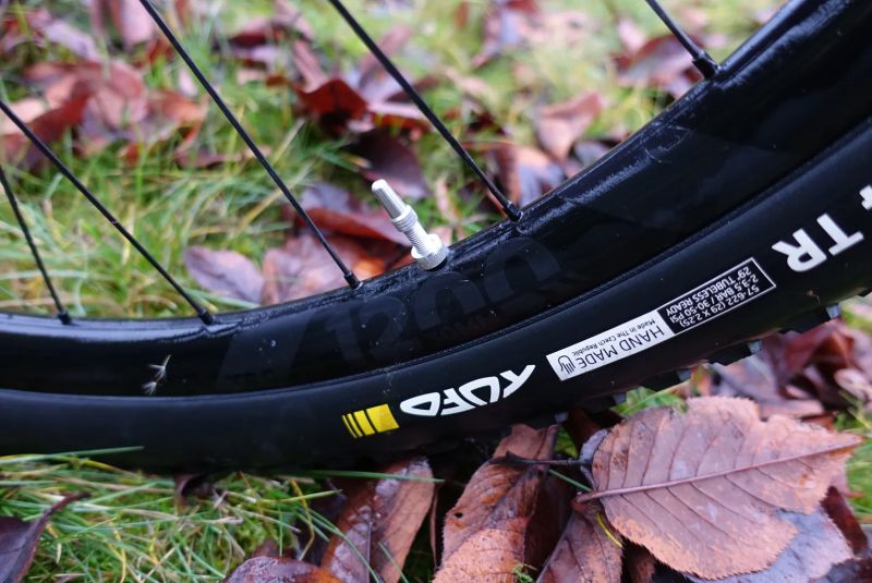 Canyon CFR LUX WORLD CUP AXS na postavu 166-175 cm