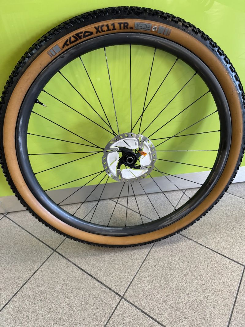 DT Swiss 180/No limit ultra 