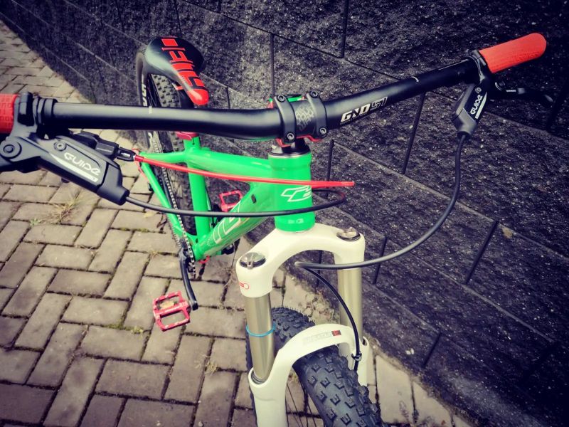 Junior kolo RB 145AM Custom, top stav