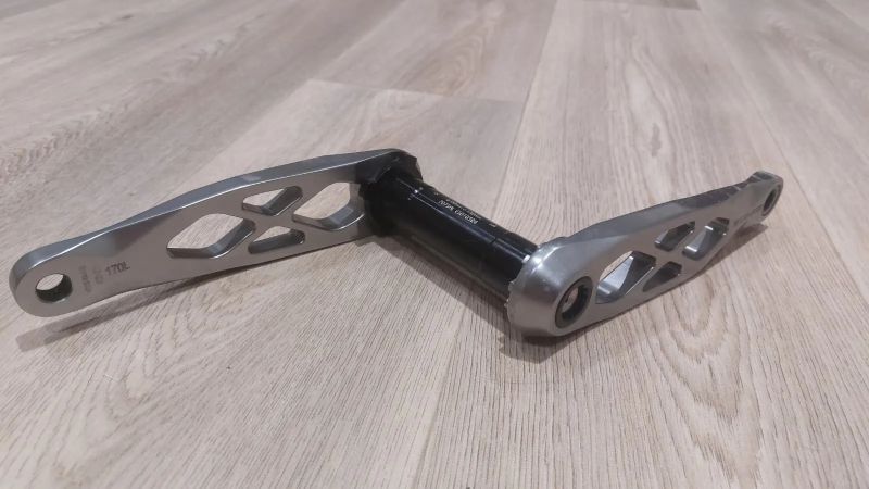 Evosid MTB kliky – DUB 29 mm, 130 mm osa, 170 mm ramena, super stav