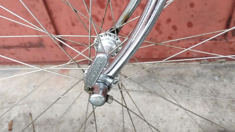 Favorit f1 s tv, 1977 rám 