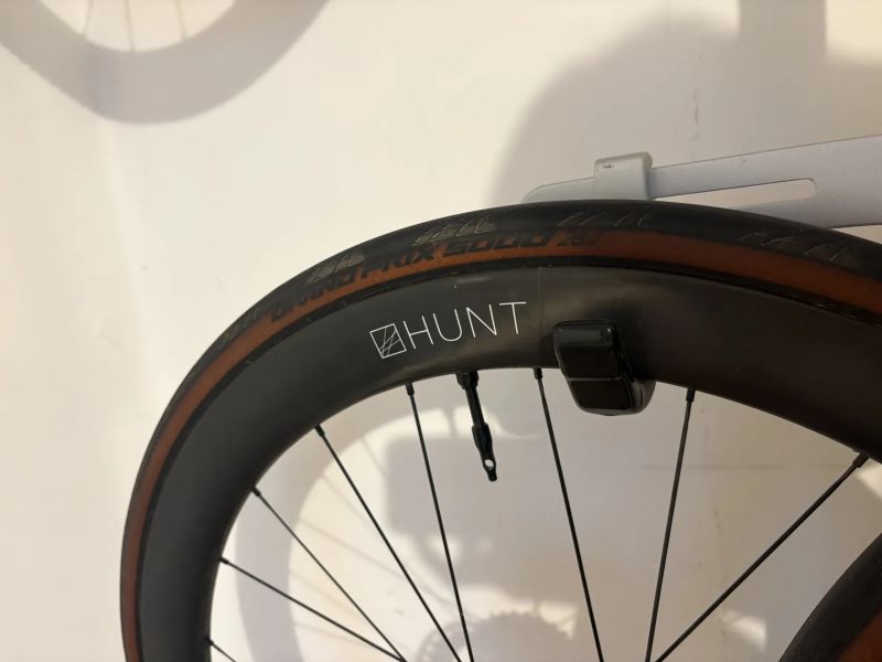 Zapletená kola HUNT 40 Aero - ořech Shimano