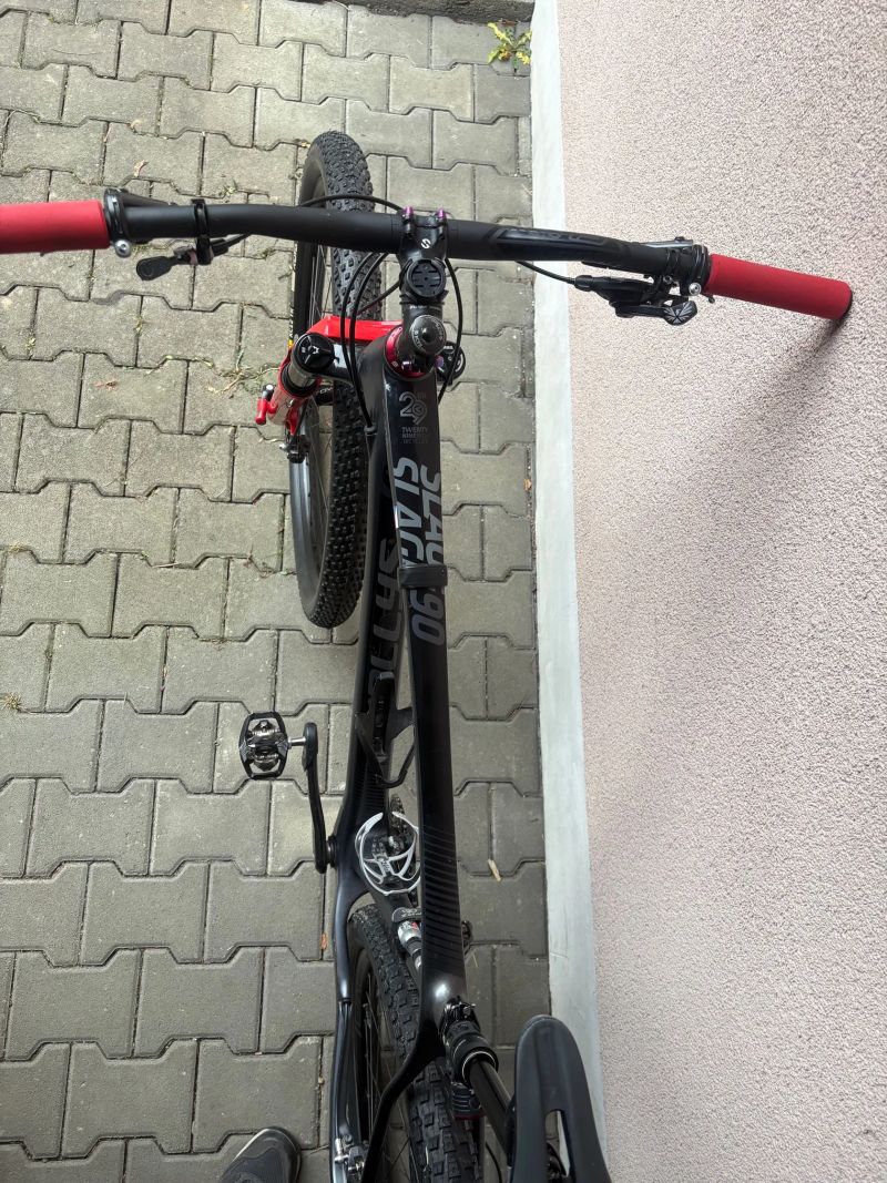 Kellys Nine Slage TwentyNine