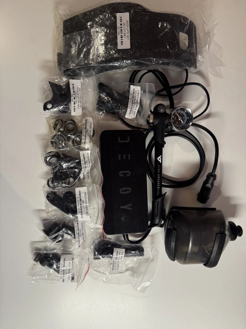 YT Industries YT DECOY CF Pro