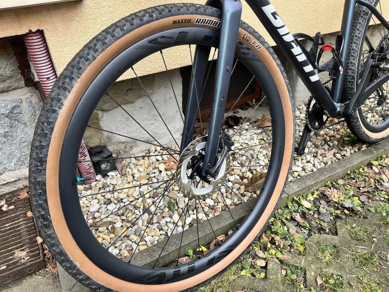 Giant Revolt 0 L 2021