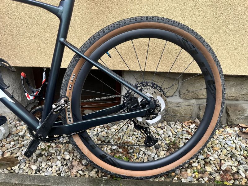 Giant Revolt 0 L 2021