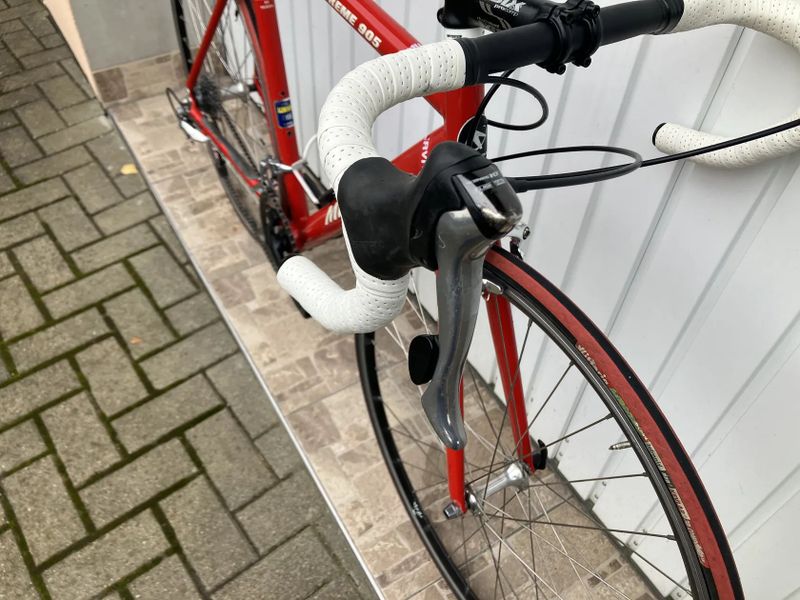 LEVNÉ SILNIČNÍ KOLO MERIDA