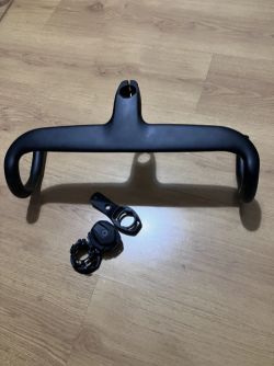 INTEGROVANÝ KOKPIT NA SILNIČNÍ NEBO GRAVEL KOLO CONTROL TECH