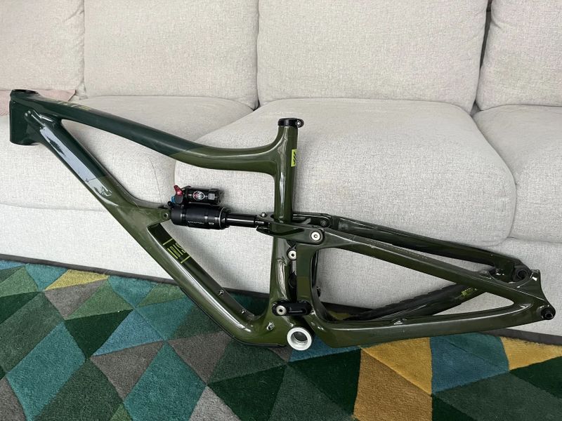 Rám Ibis Ripmo V2S L+ Manitou Mara Pro g2