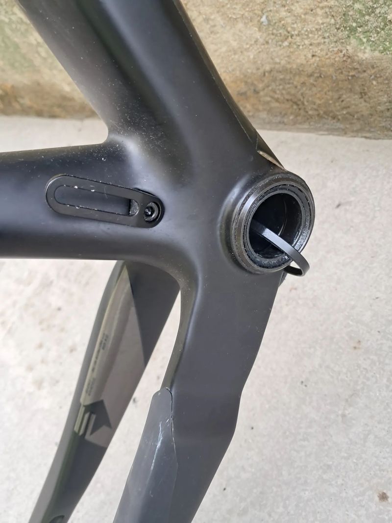 Karbonový rám Superior Team 29 Issue