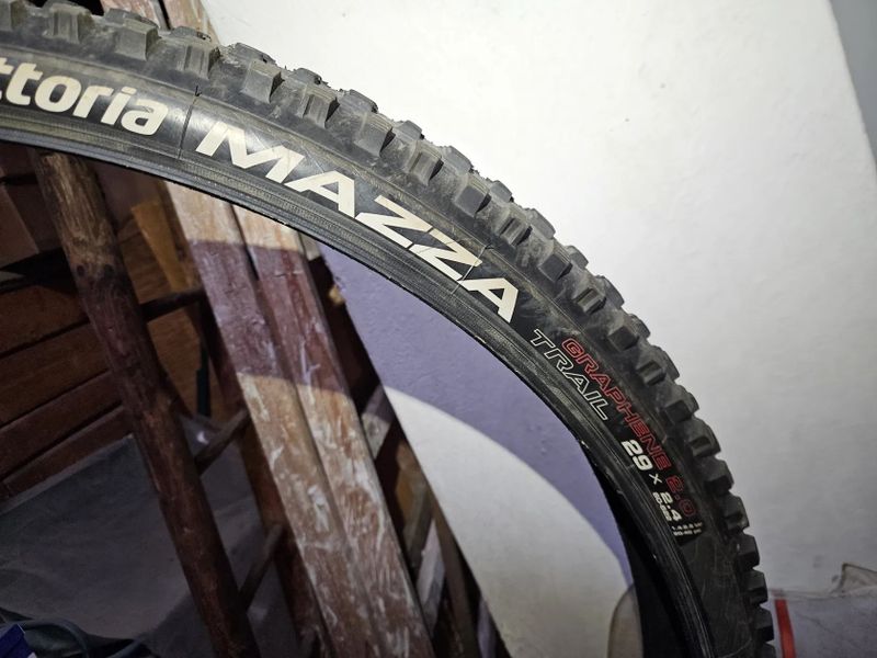 Vittoria Mazza 2.4" + Martello 2.35" (4ks)
