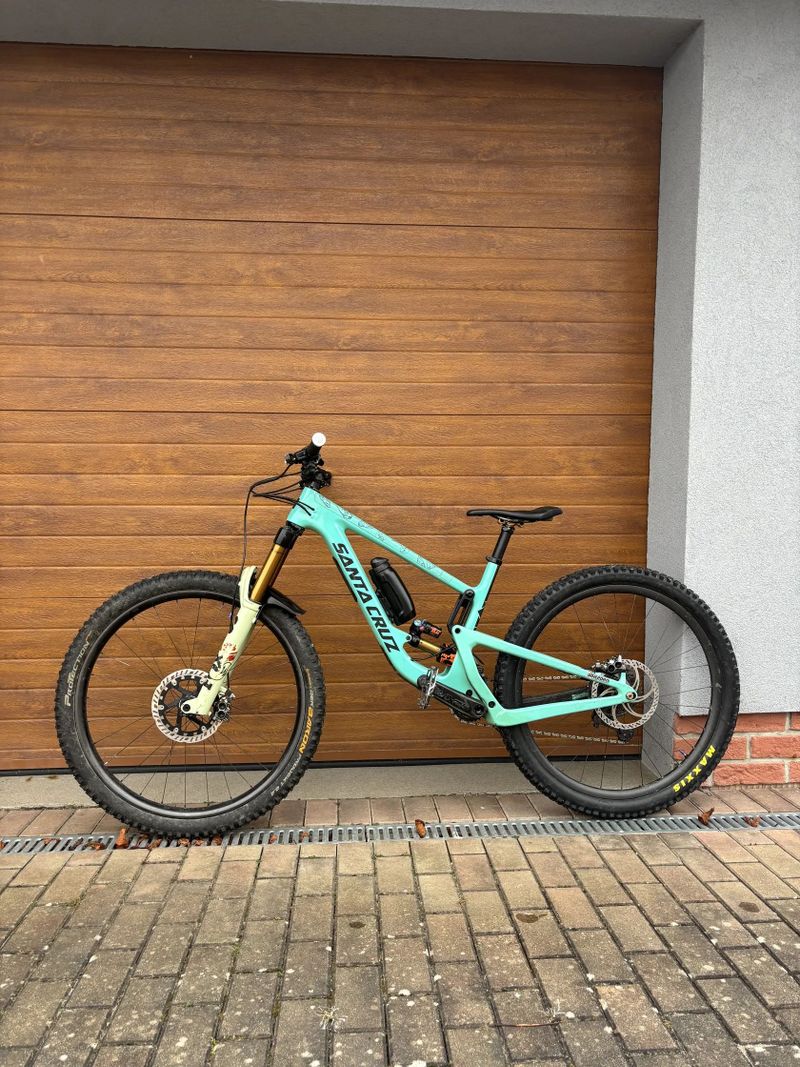 Santa Cruz Megatower CC - Custom