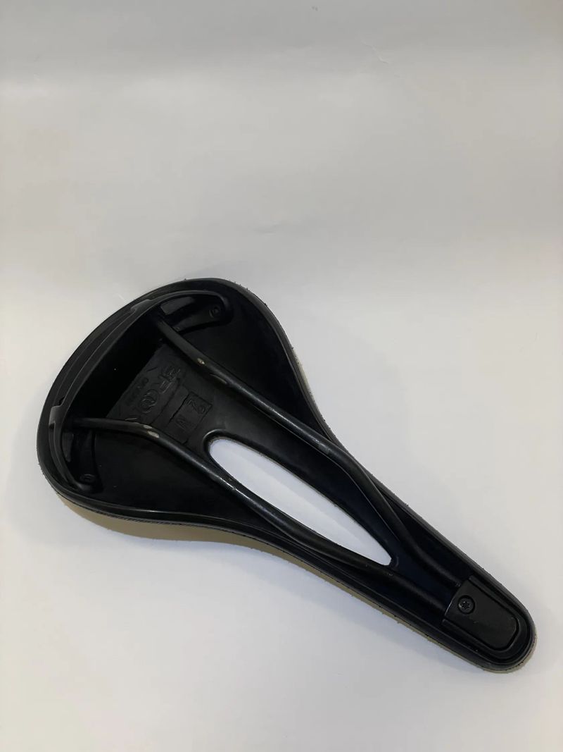 Sedlo Brooks Cambium C15 Carved 140 mm