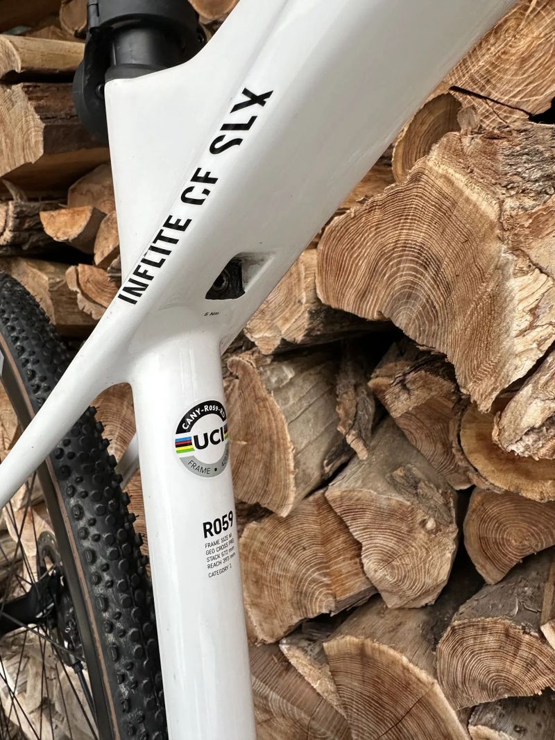 Canyon Inflite CF SLX