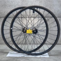 Karbonové výplety SPECIALIZED Roval Traverse 27.5