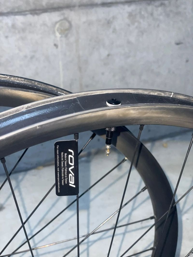 Karbonové výplety SPECIALIZED Roval Traverse 27.5