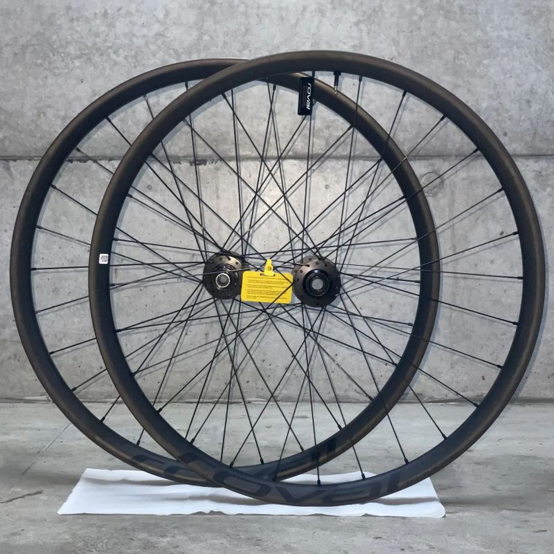 Karbonové výplety SPECIALIZED Roval Traverse 27.5