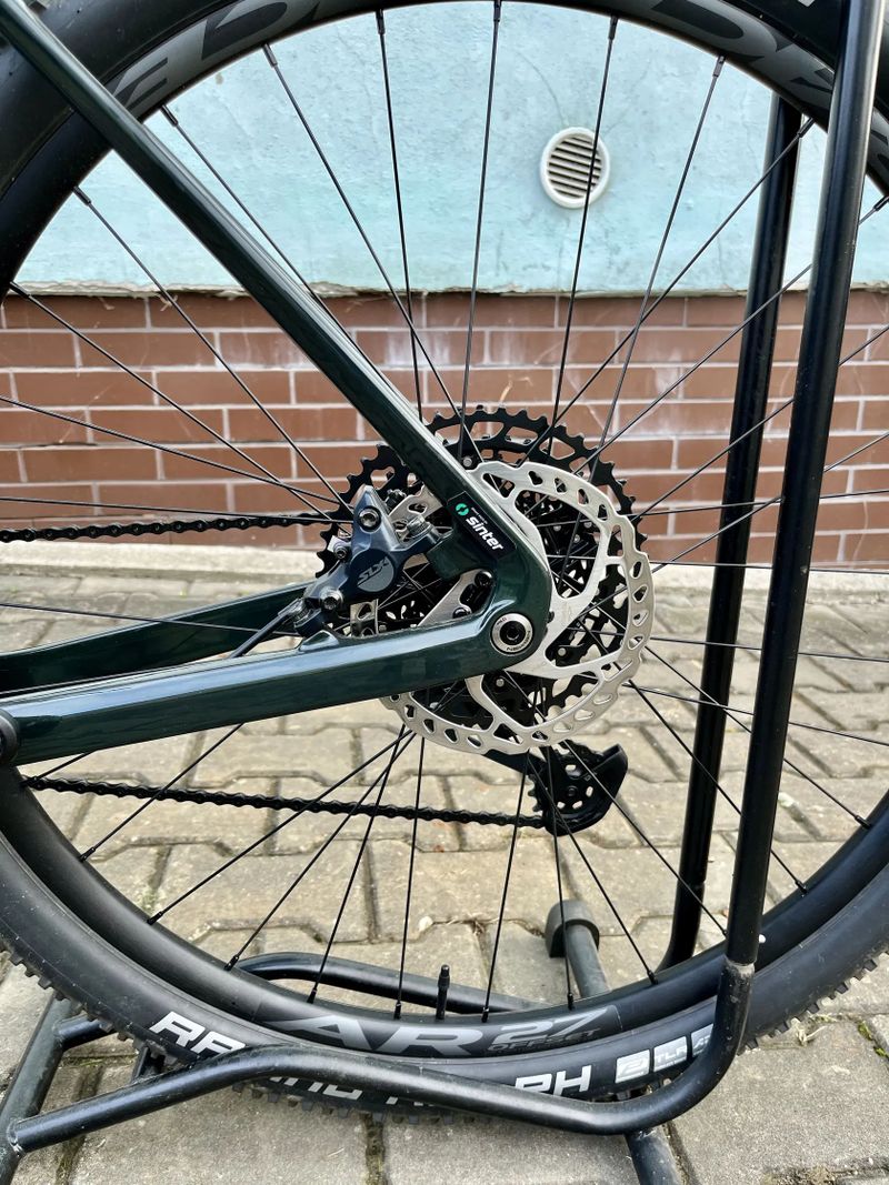 Radon Jealous 8.0 - RockShox SID SL, Sram GX, Shimano SLX, boost pevné osy